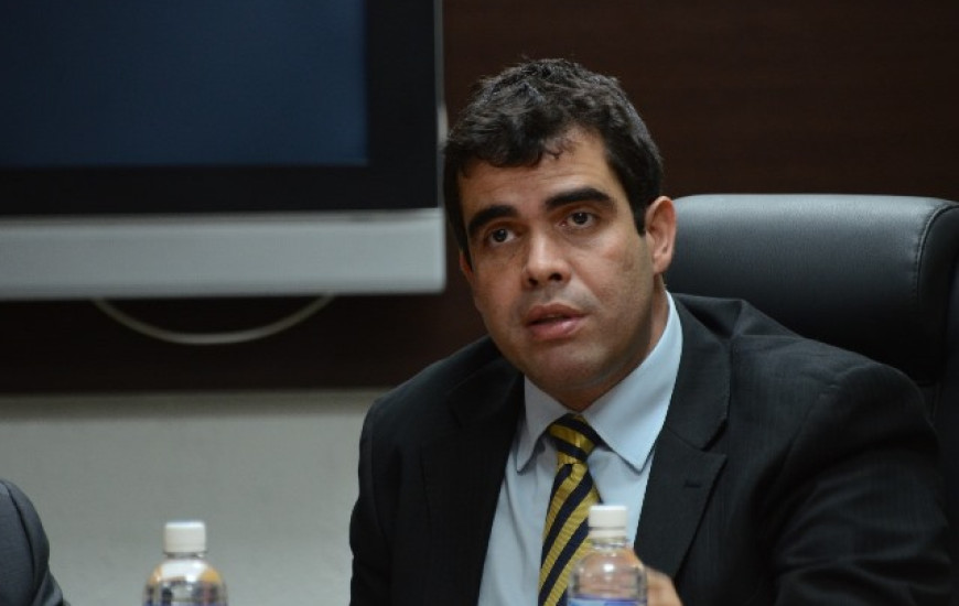 Deputado Ricardo Ayres garante emendas para obras na capital 