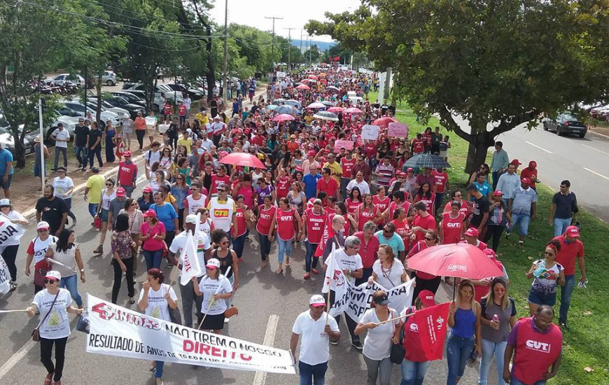 Trabalhadores foram às ruas contra reforma