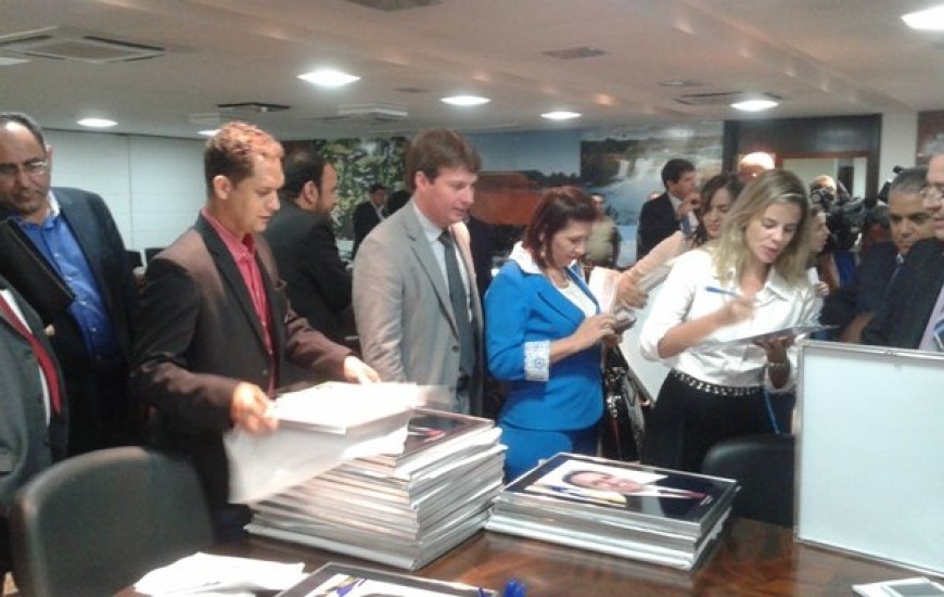 Secretários recebem quadro de Marcelo Miranda