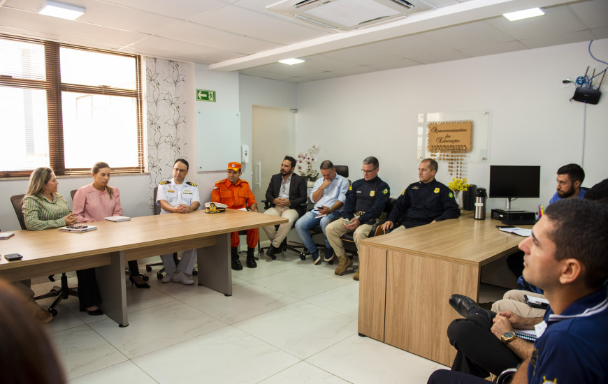 Educação de Palmas se reúne com forças de segurança do Tocantins