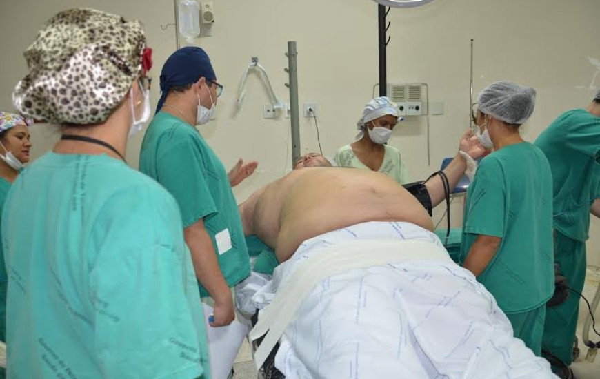Paciente foi o mais obeso a ser operado no HGP