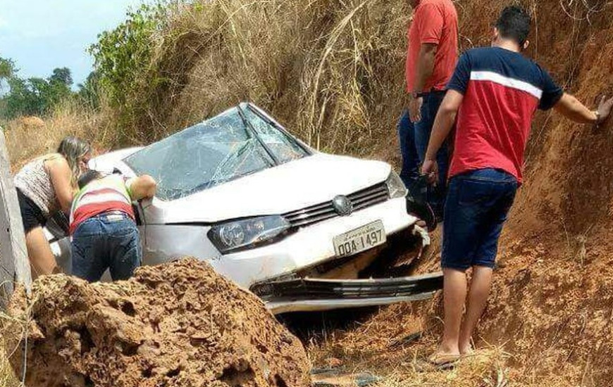 Vítimas faleceram ainda no local do acidente