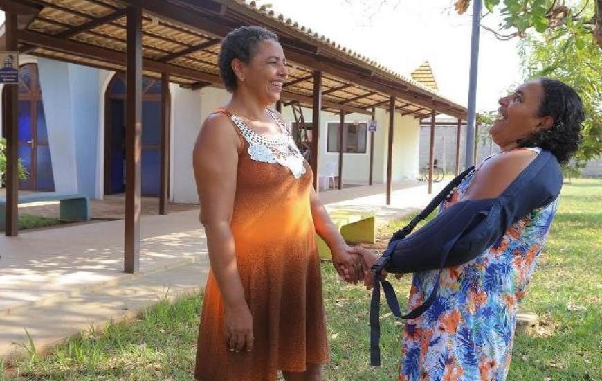 Irmãs se reencontraram após 43 anos na casa