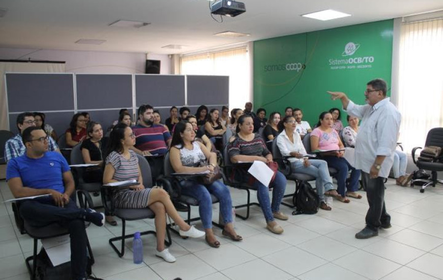 Curso atendeu diversos profissionais do Hospital 