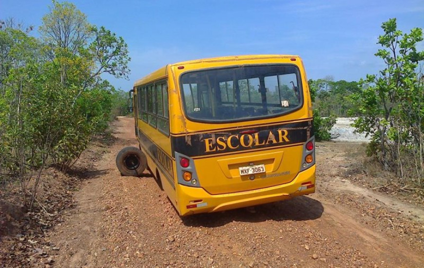 Ônibus escolar da zona rural de Conceição do TO