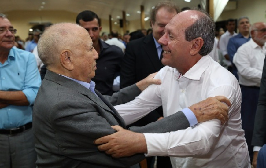 Ex-governador Siqueira Campos e o prefeito Ronaldo Dimas 