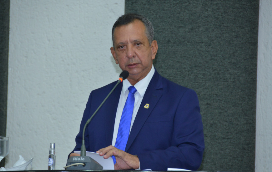 Antonio Andrade é o primeiro presidente reeleito por unanimidade