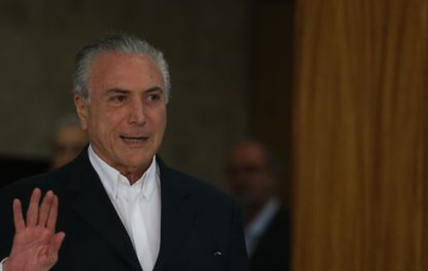 Presidente é denunciado pelo crime de corrupção passiva