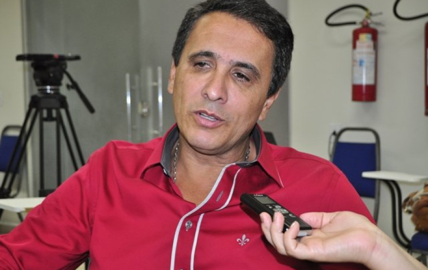 Gaguim: indignado com Carlos Amastha