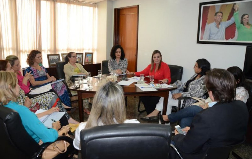 Vice-governadora reúne gestores