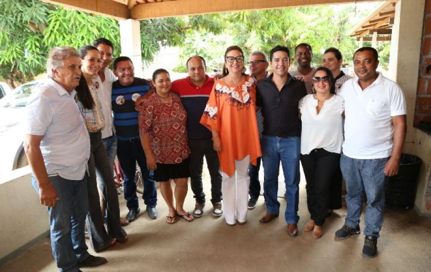 Kátia Abreu recebe apoio de ex-prefeito em reunião 