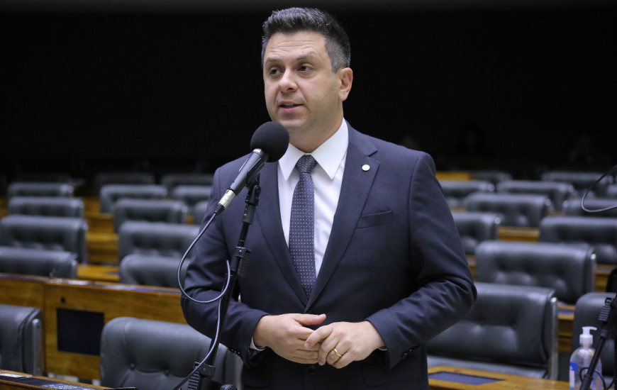 Tiago Dimas durante discurso/Foto: Michel Jesus/Câmara dos Deputados