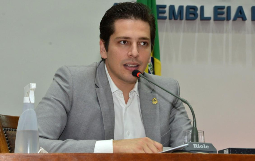 Deputado estadual Olyntho Neto 
