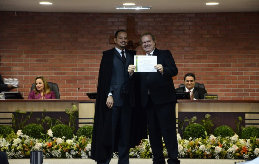 Mauro Carlesse foi diplomado nesta sexta