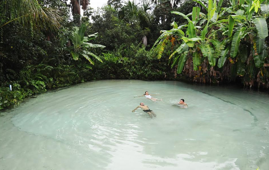 Os fervedouros são piscinas naturais que não afundam