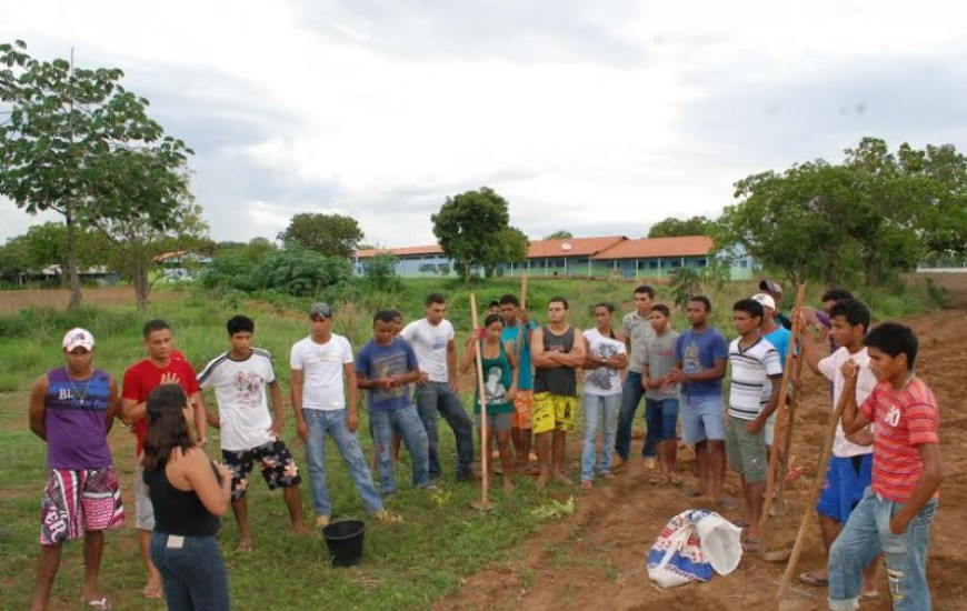 Programa atende estudantes de 19 cidades