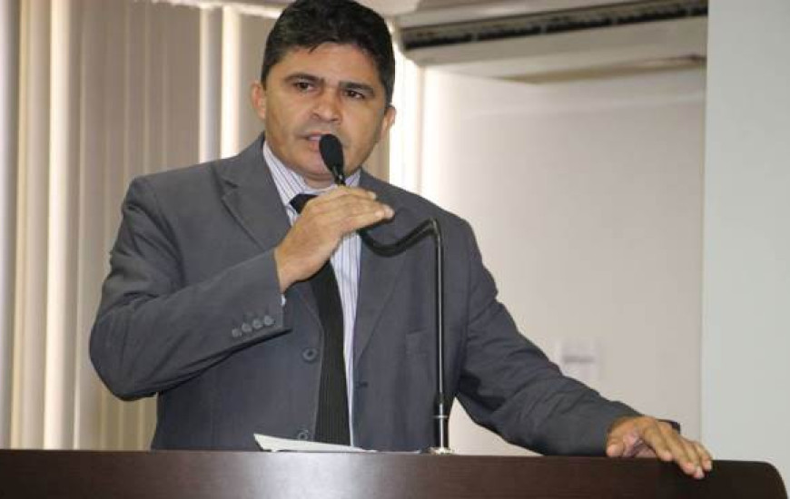 Negreiros assume liderança do prefeito