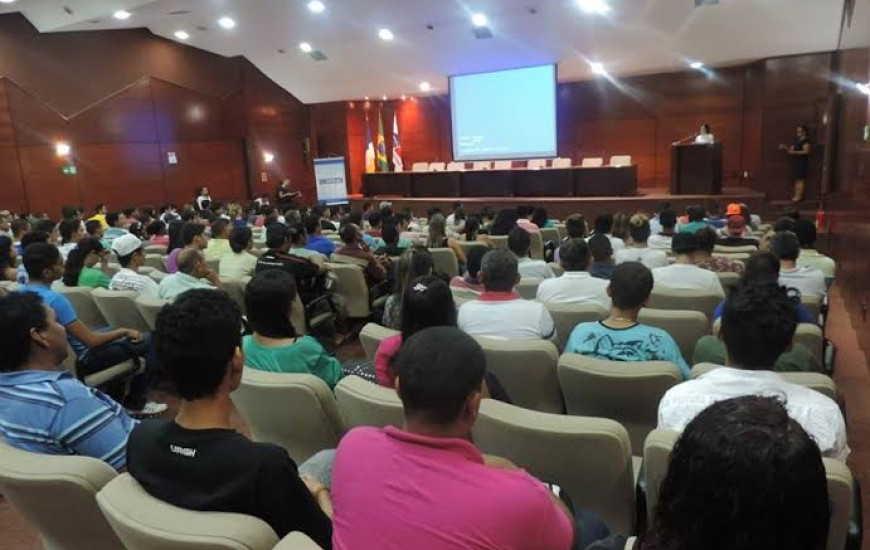 Alunos em aula inaugural