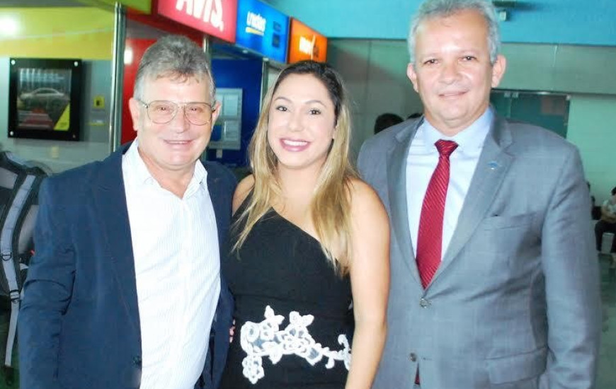 Luana Ribeiro com o ministro e Ângelo Agnolin