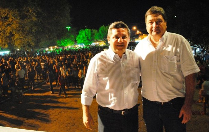Halum e o prefeito Jair Farias