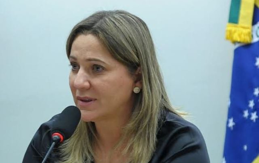 Deputada federal Dulce Miranda