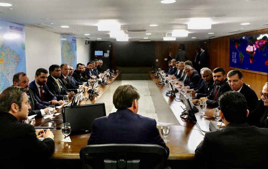 O Presidente Jair Bolsonaro recebeu os participantes do Consej.