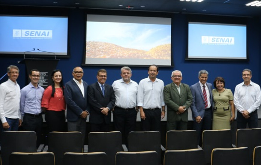 Conselheiros do TCE conhecem CETEC em Palmas 