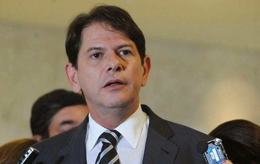 Cid Gomes deixa Ministério da Educação