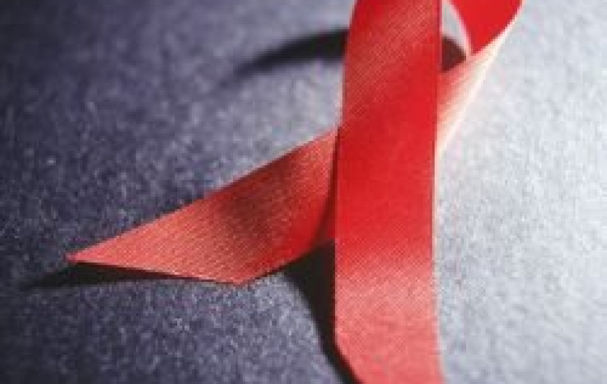 Laço simboliza a luta pela vida contra o HIV