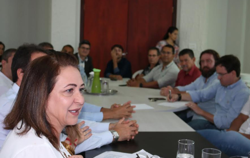 Senadora foi recebida por diretores da Acipa, em Palmas