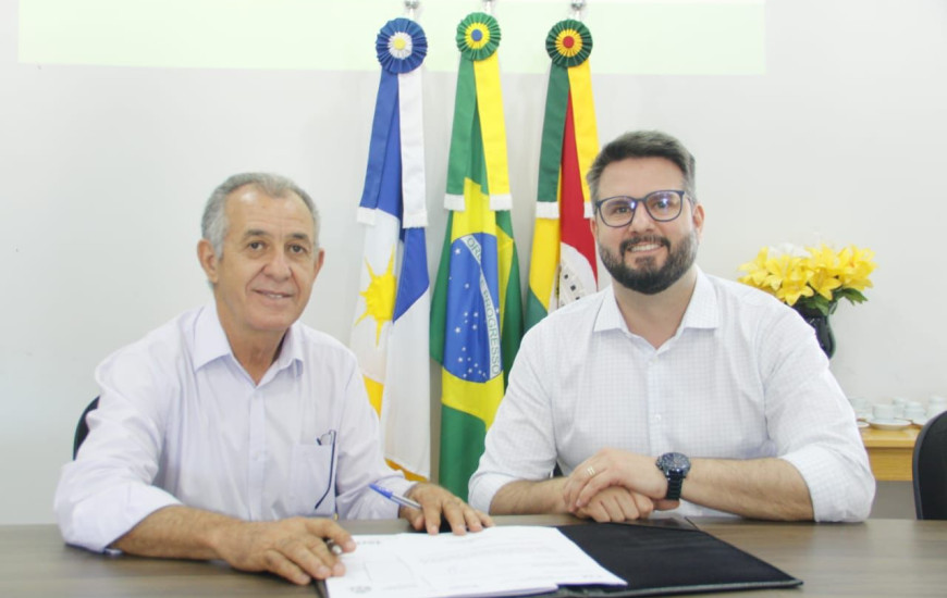Deputado Eduardo Mantoan e o prefeito Olímpio Arraes