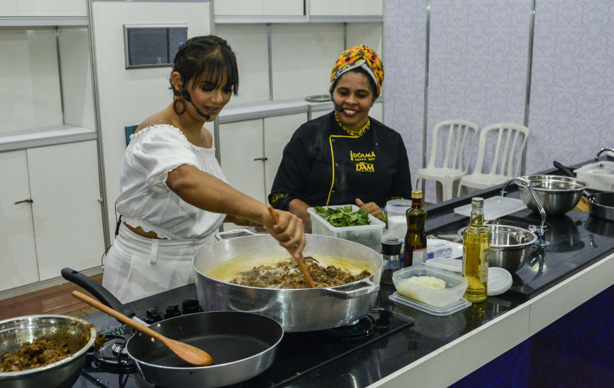 As chefs Milena Barros e Ruth Almeida 