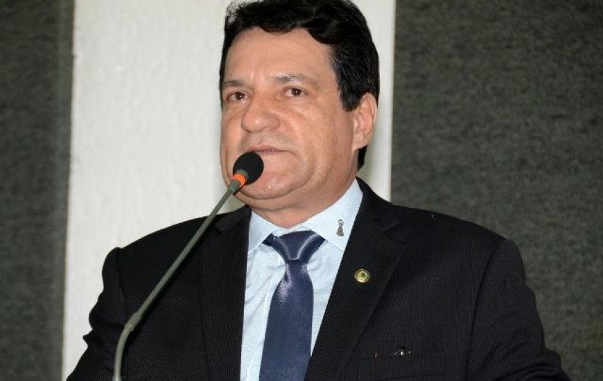 Deputado estadual Osires Damaso