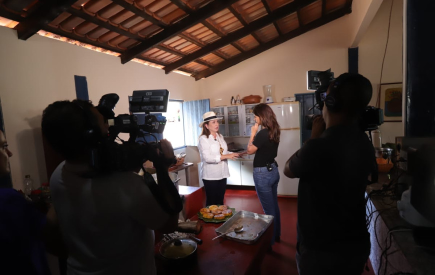 Kátia Abreu é entrevistada pela jornalista Andréia Sadi
