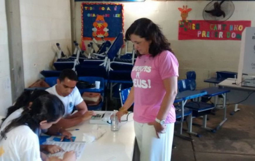 Kátia Abreu votando dia 5: atingiu 41,64% de votos