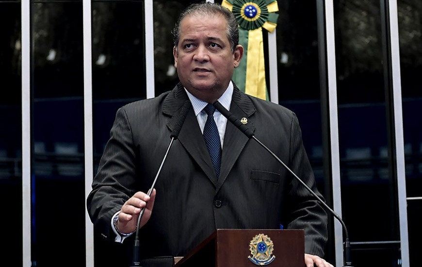 Senador Eduardo Gomes (MDB), líder do Governo no Congresso Nacional.