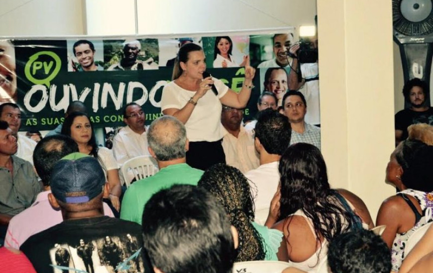 Pré-candidata realiza encontro no Santo Amaro