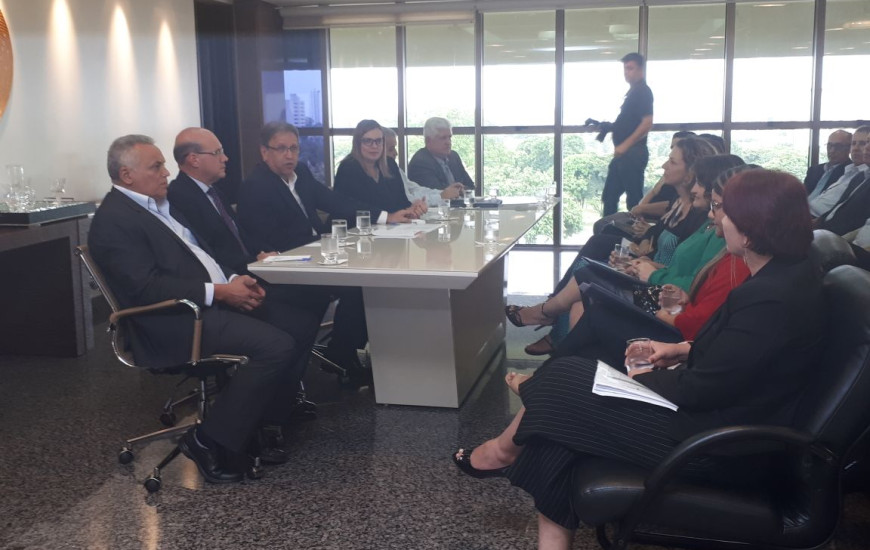 Reunião entre o Governador do Estado e os Secretários, no Palácio Araguaia