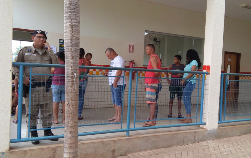 Eleitores de Palmas já fazem fila para votar 
