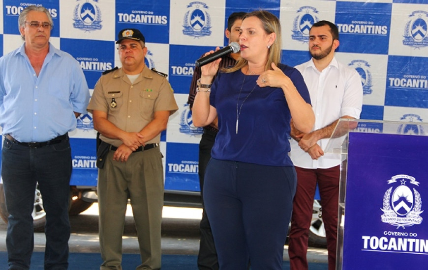 Claudia Lelis em Taquaruçu inaugura delegacia
