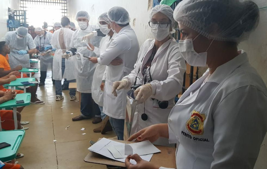 Peritos oficiais realizam coleta de perfil genético de reeducandos em Palmas