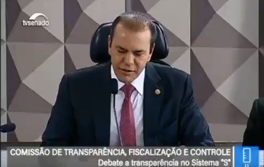 Senador Ataídes protagoniza esvaziamento de sessão no Senado
