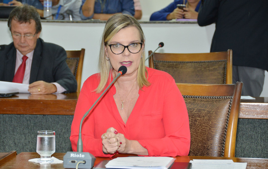 Deputada Claudia Lelis (PV)