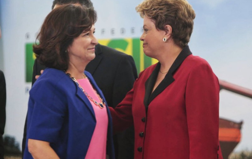 Senadora Kátia Abreu agradece presidente Dilma