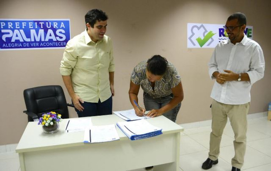 Ricardo Ayres ressalta benefícios de regularização