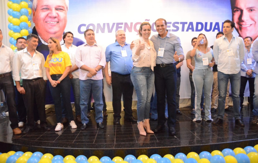 Prefeita de Palmas leva apoio a Ataídes em convenção do PSDB