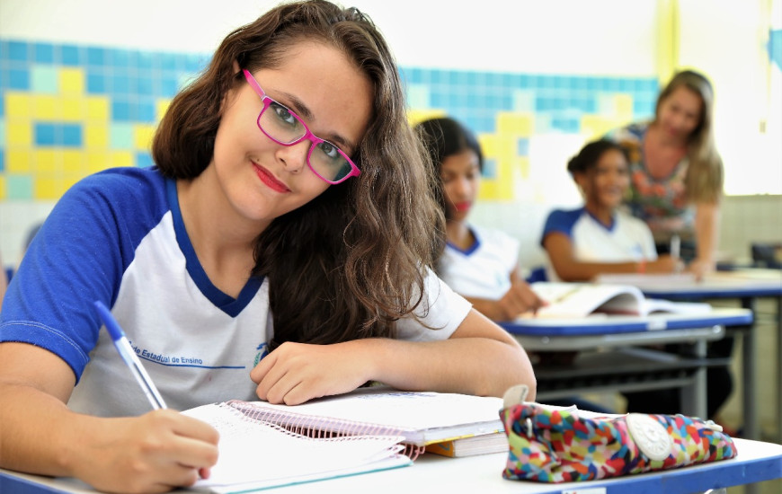 Estão sendo ofertadas 180 mil vagas para estudantes na rede estadual de ensino