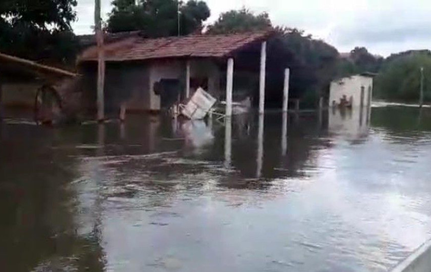 Enchentes causaram prejuízos em Ipueiras 