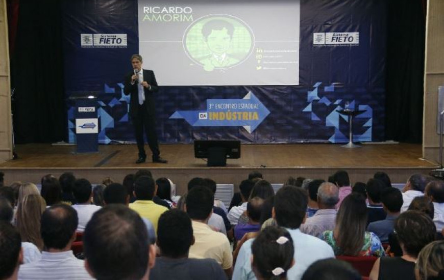 Evento contou com palestra de Ricardo Amorim