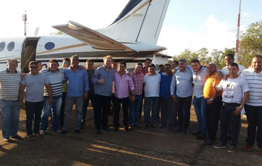 Deputados desembarcaram no aeroporto de Araguatins